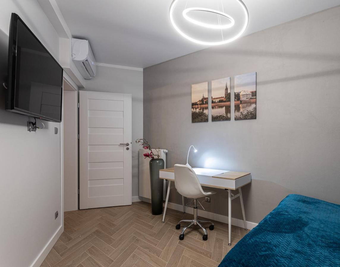 B&W Luxurious Apartment In The Center Of Wroclaw Breslávia Exterior foto