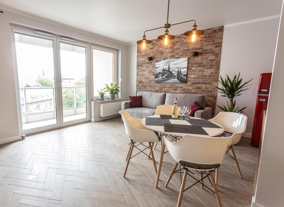 B&W Luxurious Apartment In The Center Of Wroclaw Breslávia Exterior foto